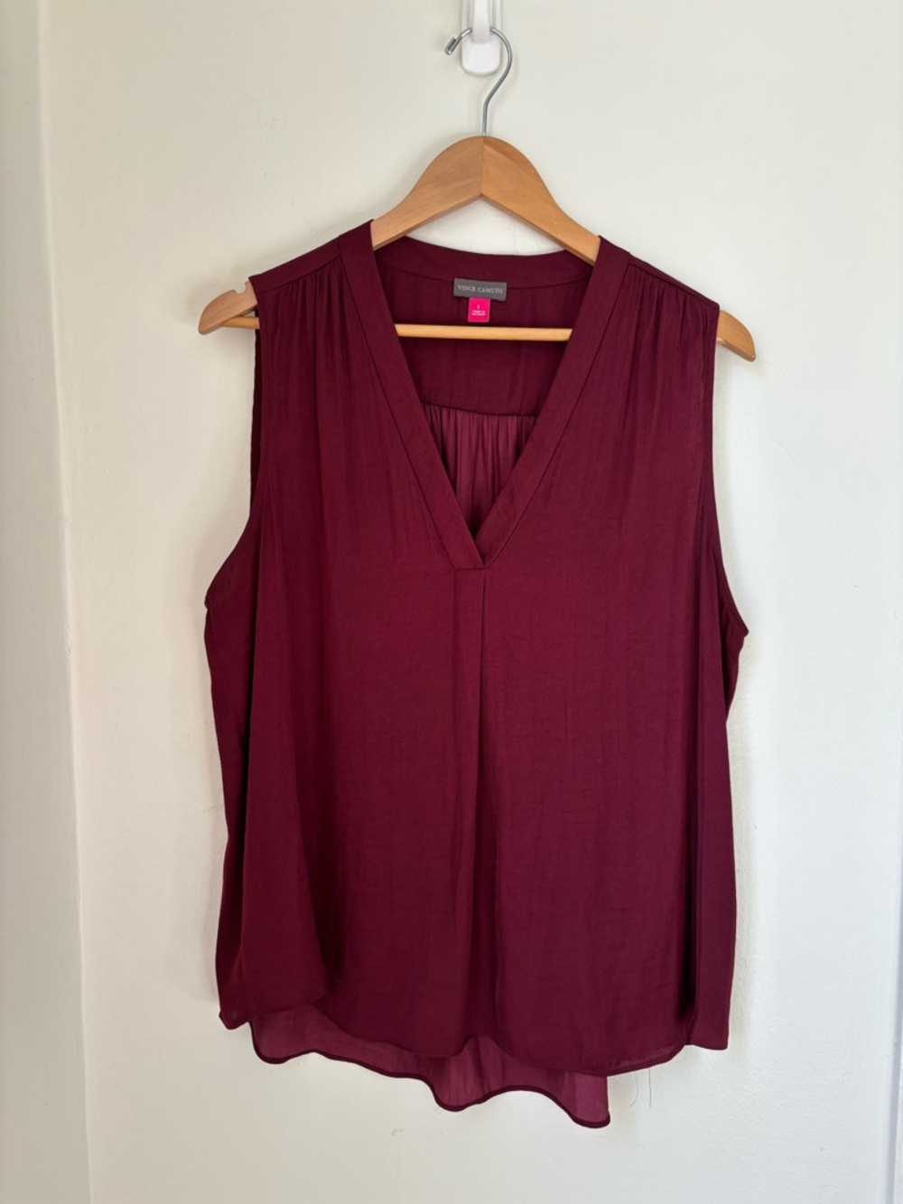 Vince Camuto Burgundy Sleeveless V-Neck Blouse
